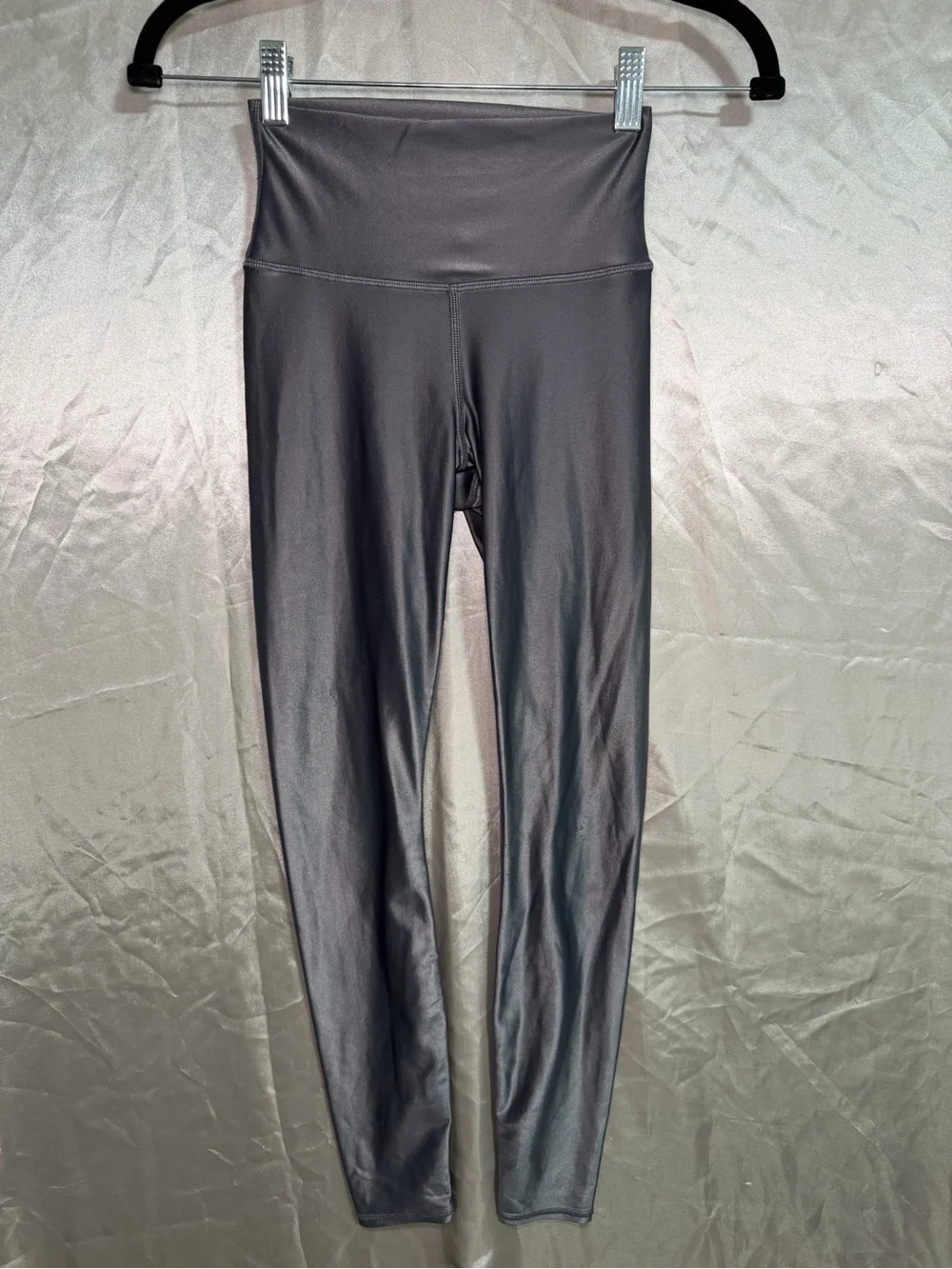 Alo Yoga High Waisted Glossy Silver Leggings Liquid Leather Size XS